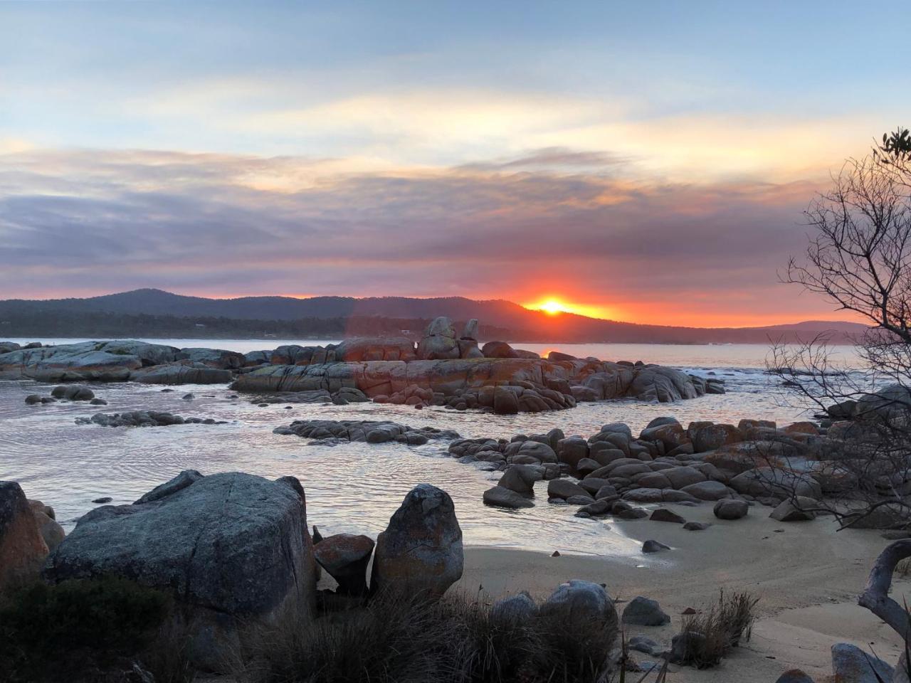 Binalong Bay Sea Eagle Cottage Amazing Views Of Bay Of Fires מראה חיצוני תמונה
